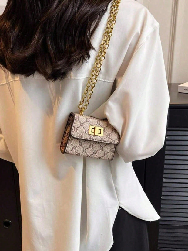 Pearl Perfection: The Ultimate Crossbody Bag for Every Event - Luxe Ladies Moda