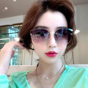 Fashion Cat Eyes Sunglasses Women Metal Female UV400 Vintage Ladies Stylish Design Oversized Square Sunglasses For Women - Luxe Ladies Moda