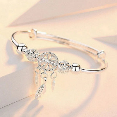 Dreamcatcher Tassel Silver Bracelet – Elegant Boho Jewelry with Dreamcatcher Charm and Tassels - Luxe Ladies Moda