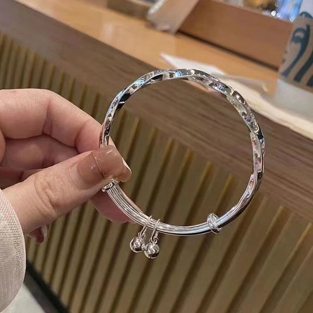 Dreamcatcher Tassel Silver Bracelet – Elegant Boho Jewelry with Dreamcatcher Charm and Tassels - Luxe Ladies Moda