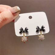 2Pcs Simple Black Bow Snowflake Earrings for Autumn and Winter, Ideal Christmas Gift Choice - Luxe Ladies Moda